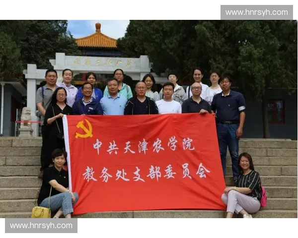 世界杯日本队员闪耀赛场 为梦想拼搏展现无畏精神与团队力量